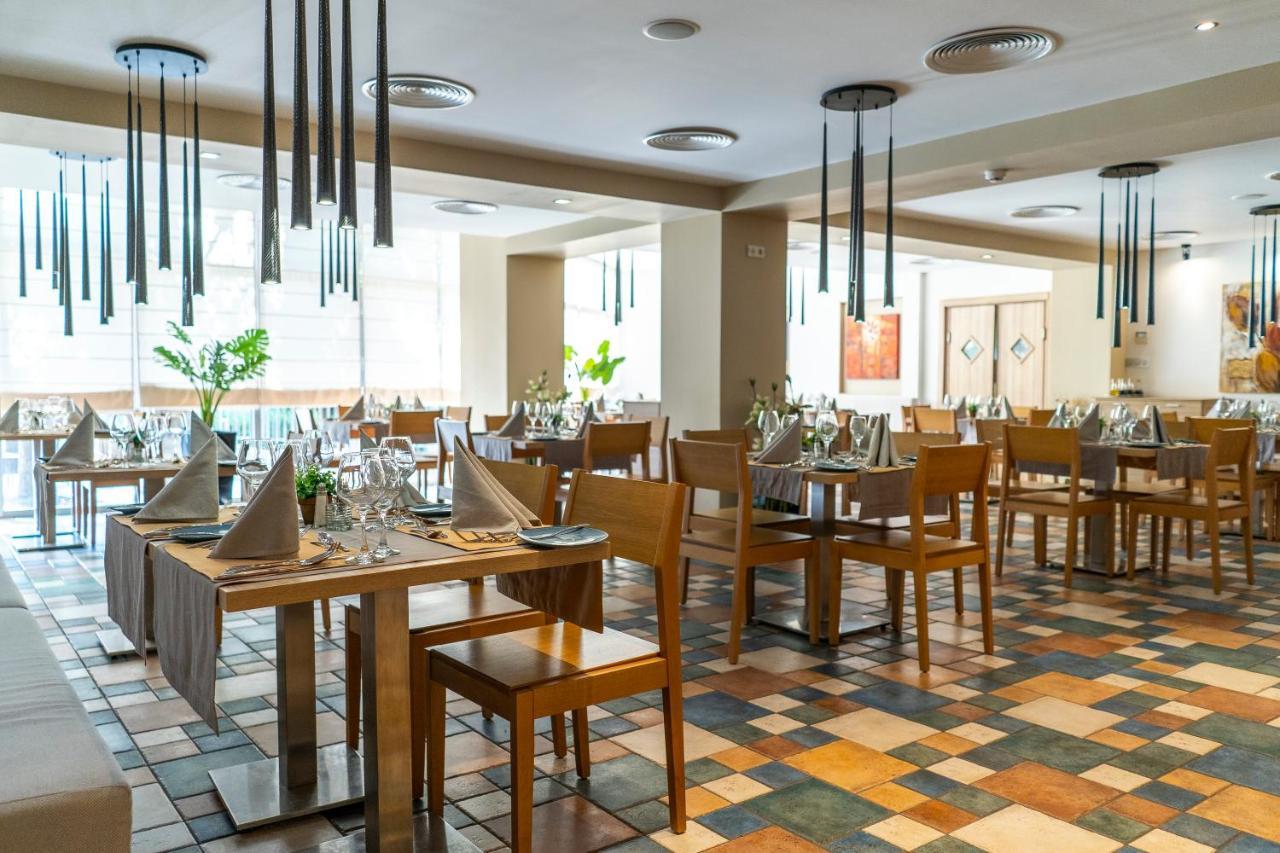 Hvd Viva Club Ultra All Inclusive - Private Beach & Free Parking Golden Sands Exterior foto