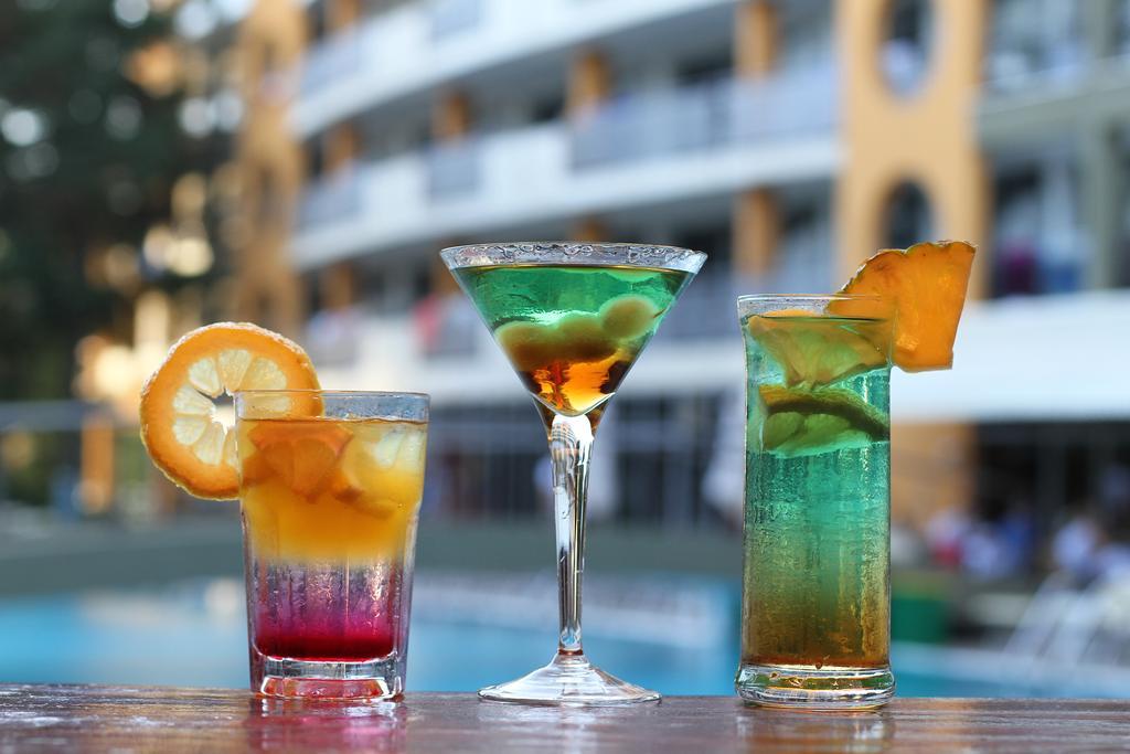 Hvd Viva Club Ultra All Inclusive - Private Beach & Free Parking Golden Sands Exterior foto